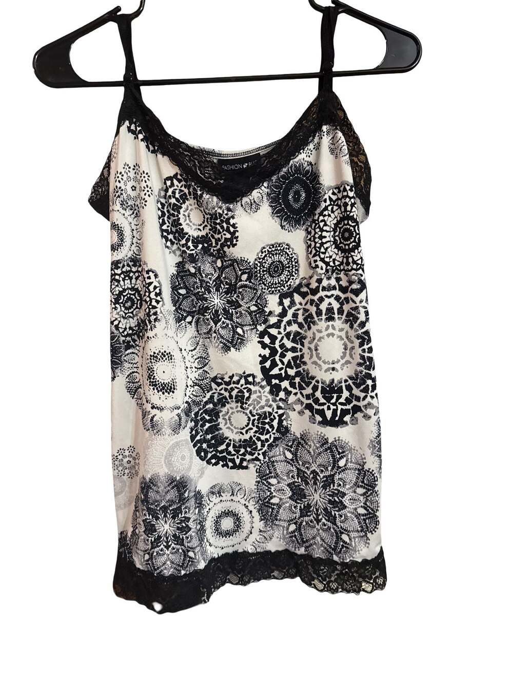 Fashion Bug Size L Black and White Mandala Print Lace Trim Camisole